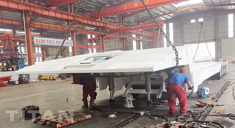 100T Folding Neck Lowboy Trailer for Sale in Ghana Accra