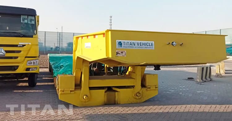 3 Axle Lowboy Equipment Trailer for Sale in Dominica