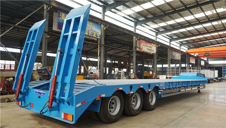 Low Bed Semi Trailer 80 Tons Capacity