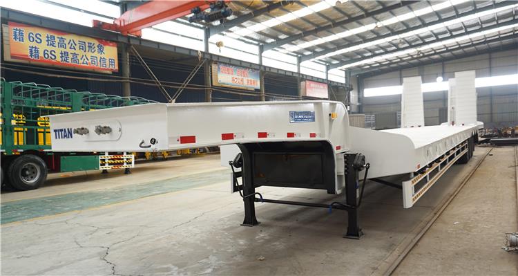 Tri Axle 60T Low Bed Trailer for Excavator Transport Price