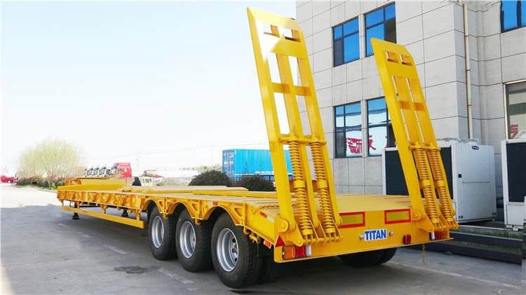 Tri Axle 40Ft Low Bed Semi Trailer for Sale